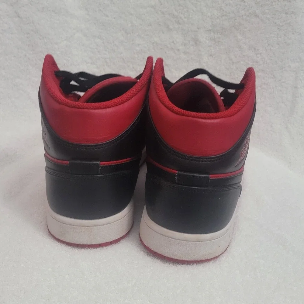 Nike Air Jordan 1 Mid 